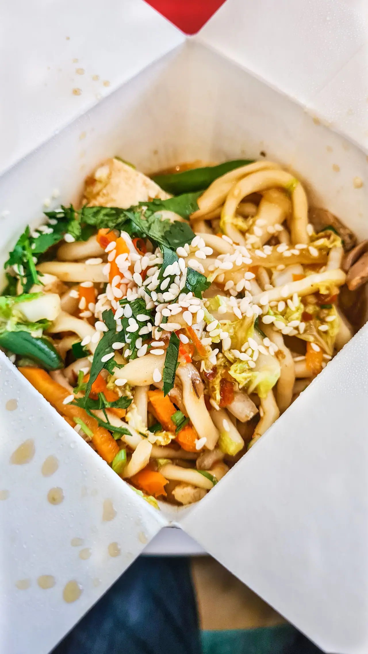 Vegetable noodles in a takeaway box